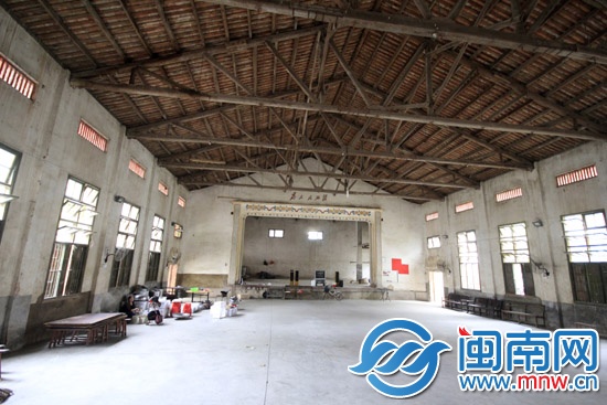 龙文朝阳镇的登科顶社会场将要修缮3