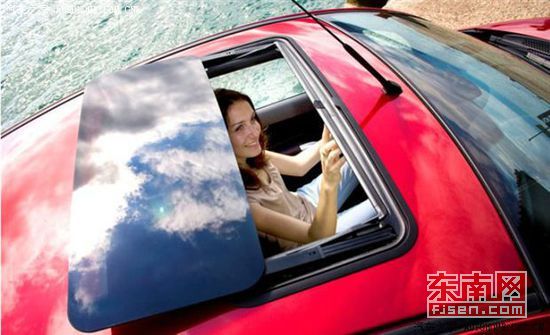 天窗会影响汽车安全吗？