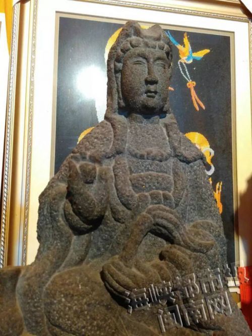 飞来佛像